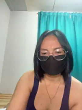 Snapshot of melyiaaa chatting on 12.02.25 melyiaaa online show from 12.02.25