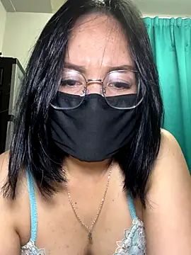 Snapshot of melyiaaa chatting on 01.06.26 melyiaaa online show from 01.06.26