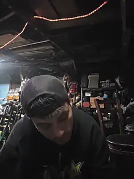 twistafatpipe online show from 11.08.25