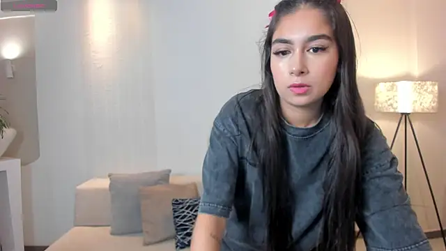 VeronicaBlue online show from 11.10.25