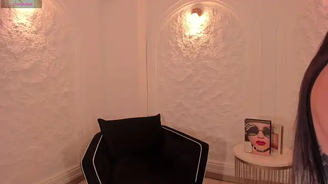 MilaColeman online show from 12.20.25