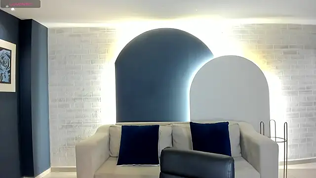 LizzCooper online show from 10.31.25