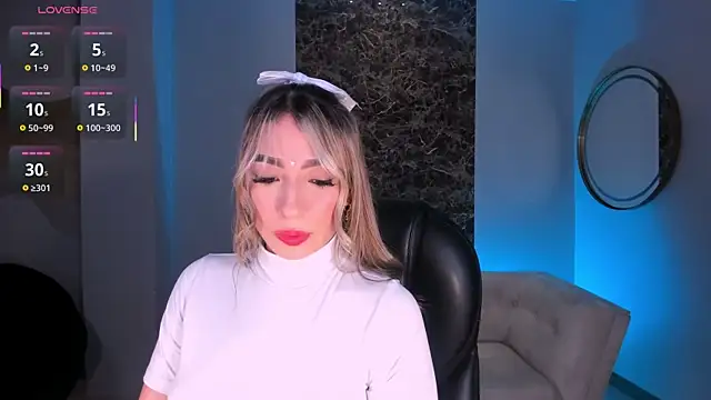 LizzCooper online show from 11.12.25