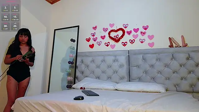 Snapshot of NubesNubladas chatting on 02.19.26 NubesNubladas online show from 02.19.26