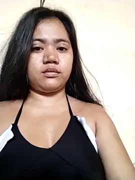 Snapshot of EATALLUCANPUSSYPINAY chatting on 05.04.26 EATALLUCANPUSSYPINAY online show from 05.04.26