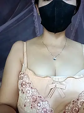 Snapshot of Nana-bar chatting on 10.16.25 Nana-bar online show from 10.16.25