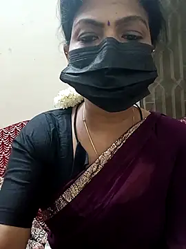 Snapshot of Rithya27 chatting on 09.13.25 Rithya27 online show from 09.13.25