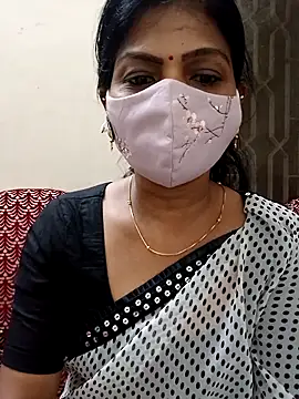 Snapshot of Rithya27 chatting on 09.29.25 Rithya27 online show from 09.29.25