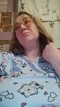 Snapshot of Kiss_Eva chatting on 01.30.25 Kiss Eva online show from 01.30.25