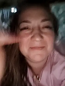 Kiss Eva online show from 12.21.25