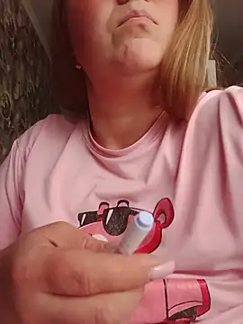 Snapshot of Kiss_Eva chatting on 05.21.26 Kiss Eva online show from 05.21.26
