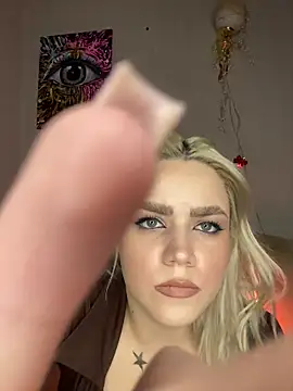 April Purr online show from 03.04.26