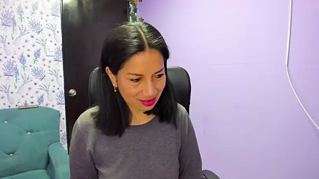 Megan Collinss  online show from 10.10.25