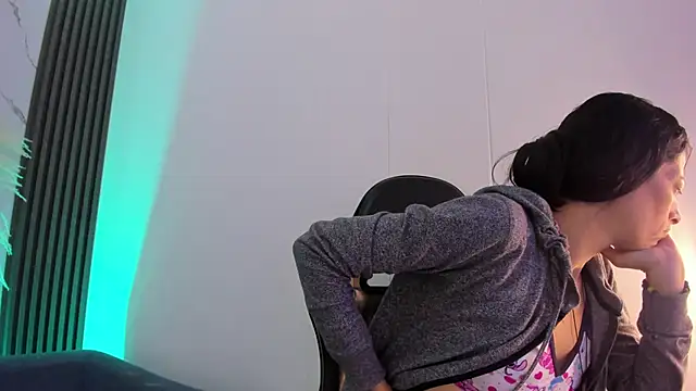 ShaunaDream online show from 03.12.26