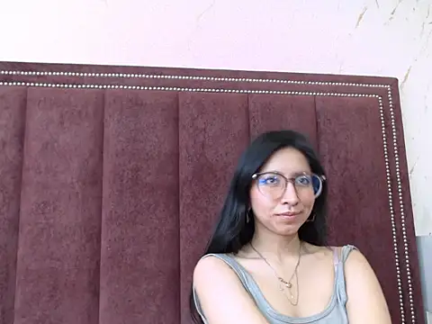 VioletxBloom online show from 09.14.25