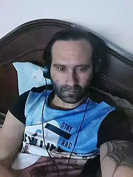 Snapshot of Jose1985oliveira chatting on 03.27.26 Jose1985oliveira online show from 03.27.26