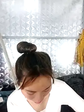 Snapshot of sulove_xx chatting on 04.12.26 sulove xx online show from 04.12.26