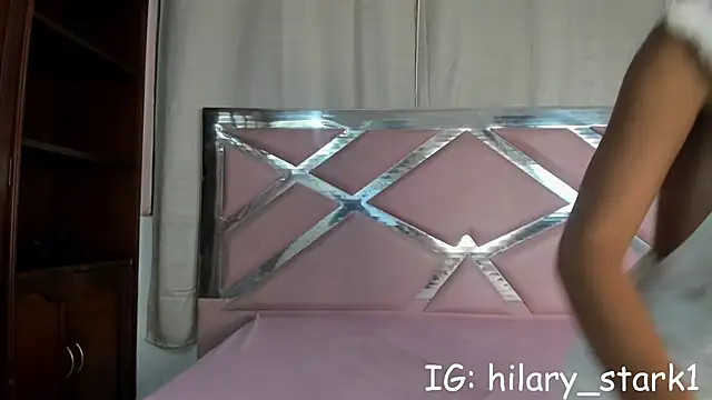 Snapshot of HilaryStarkx chatting on 10.02.25 HilaryStarkx online show from 10.02.25