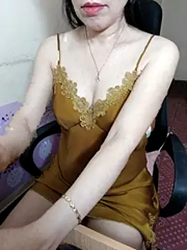 Snapshot of Moona_heny chatting on 04.14.26 Moona heny online show from 04.14.26