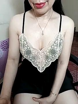 Snapshot of Moona_heny chatting on 04.16.26 Moona heny online show from 04.16.26