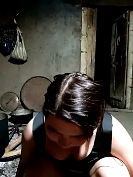 quynhkoolbae online show from 10.29.25