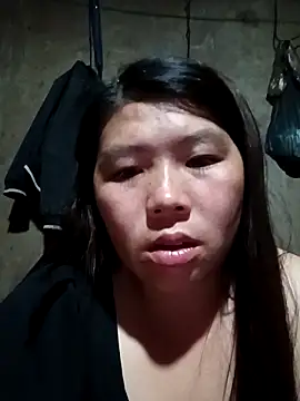 Snapshot of quynhkoolbae chatting on 04.23.26 quynhkoolbae online show from 04.23.26