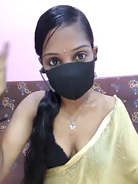 Snapshot of mounika26 chatting on 09.19.25 mounika26 online show from 09.19.25