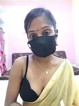 Snapshot of mounika26 chatting on 09.23.25 mounika26 online show from 09.23.25