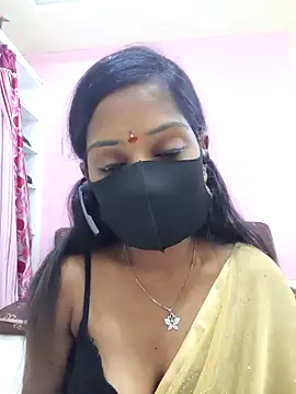 Snapshot of mounika26 chatting on 09.25.25 mounika26 online show from 09.25.25