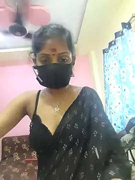 Snapshot of mounika26 chatting on 09.29.25 mounika26 online show from 09.29.25