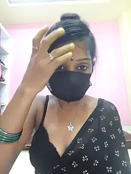 Snapshot of mounika26 chatting on 09.30.25 mounika26 online show from 09.30.25
