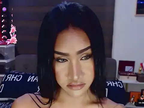 Snapshot of SeductiveVictoria chatting on 05.15.26 SeductiveVictoria online show from 05.15.26