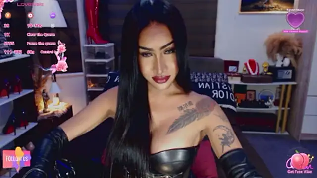 Snapshot of SeductiveVictoria chatting on 05.25.26 SeductiveVictoria online show from 05.25.26
