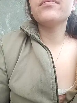 miumiu 00 online show from 02.18.26