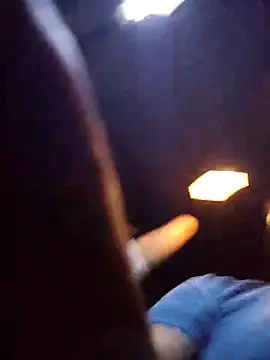 Snapshot of VijayLover69 chatting on 09.29.25 VijayLover69 online show from 09.29.25