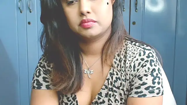 Snapshot of Indian_GlowingMiax chatting on 09.13.25 Indian GlowingMiax online show from 09.13.25