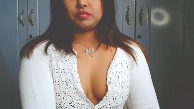 Snapshot of Indian_GlowingMiax chatting on 09.14.25 Indian GlowingMiax online show from 09.14.25