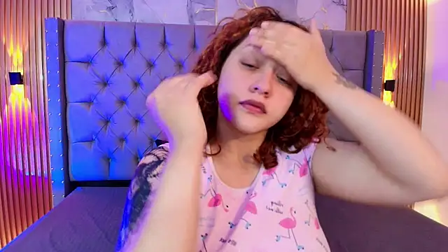 Snapshot of Suxan_White_ chatting on 02.21.26 Suxan White online show from 02.21.26