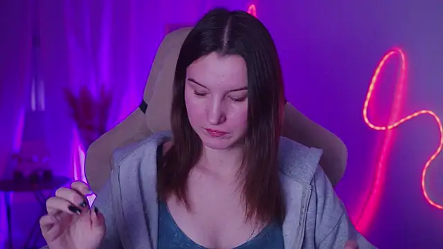 AgataWillis online show from 11.04.25