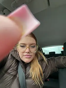 Snapshot of MysteriousMylaX chatting on 02.05.26 MysteriousMylaX online show from 02.05.26