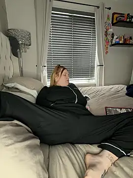 Snapshot of MysteriousMylaX chatting on 03.05.26 MysteriousMylaX online show from 03.05.26