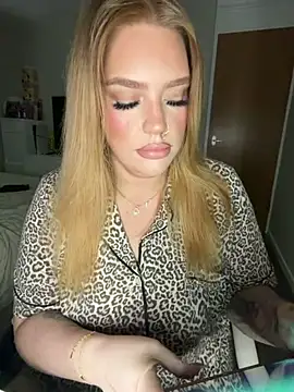 Snapshot of MysteriousMylaX chatting on 03.24.26 MysteriousMylaX online show from 03.24.26