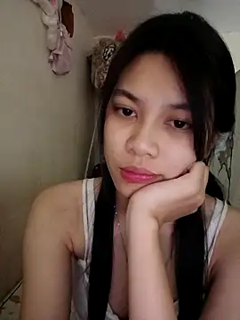Snapshot of Katanh chatting on 10.24.25 Katanh online show from 10.24.25