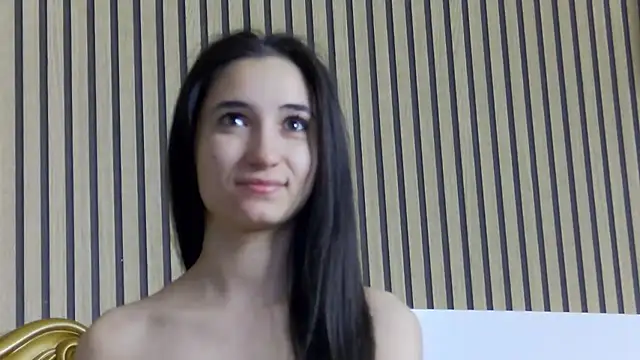 CarolinaBlair online show from 04.05.26