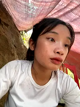 Snapshot of beobeo_2xx chatting on 09.30.25 beobeo 2xx online show from 09.30.25