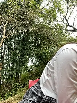 Snapshot of beobeo_2xx chatting on 10.22.25 beobeo 2xx online show from 10.22.25