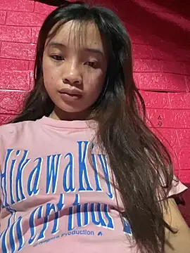 Snapshot of beobeo_2xx chatting on 11.02.25 beobeo 2xx online show from 11.02.25