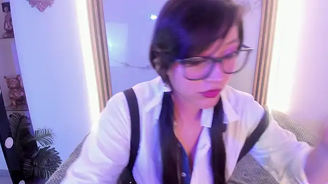 Snapshot of Skye_bluee_ chatting on 10.03.25 Skye bluee  online show from 10.03.25