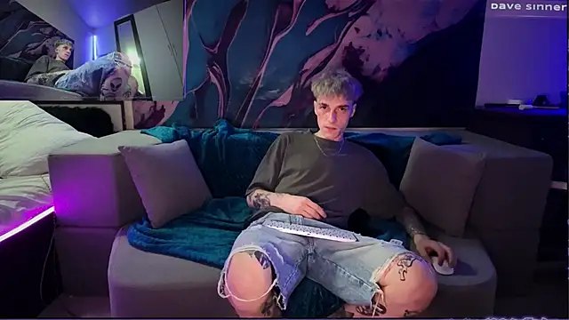 Snapshot of davesinner chatting on 06.05.26 davesinner online show from 06.05.26