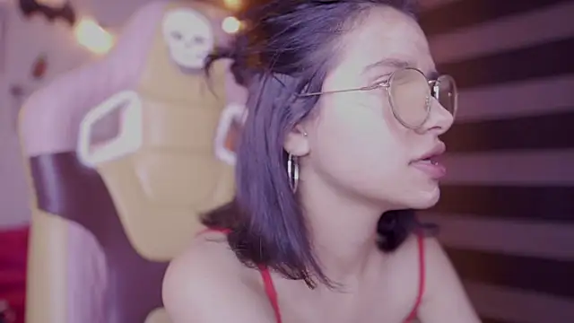 Lana Dreams  online show from 10.07.25